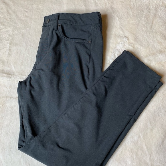 American Eagle Pants - Picture 5 of 9